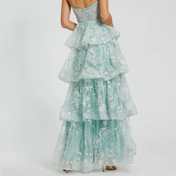 NWT Mac Duggal Aqua Tiered Lace ballgown prom Dress size 4 - Picture 3 of 5